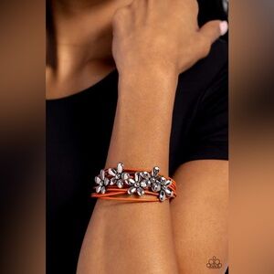 Here comes the bloom Orange Bracelet